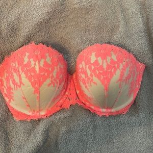 VS strapless bra